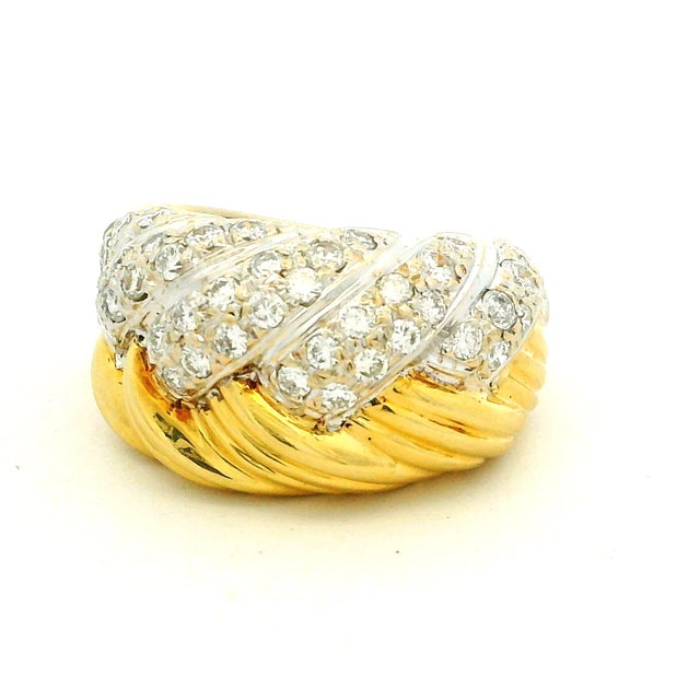 Gold Vintage MDJ Italian Two-Tone Diamond Bombe Ring, Size 6.5 For Sale - Image 8 of 10