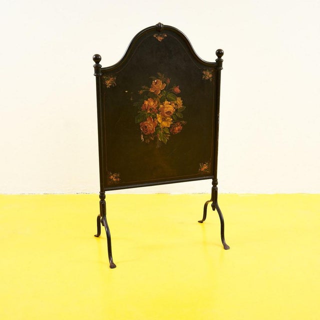 Metal Antique Spark Arrestor Fire Screen For Sale - Image 7 of 7