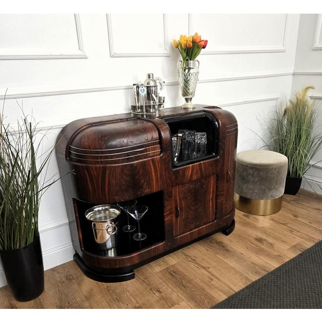 Italian Art Deco Walnut Burl and Mirror Mosaic Dry Bar Cabinet by Paolo Buffa, 1940s For Sale - Image 3 of 10