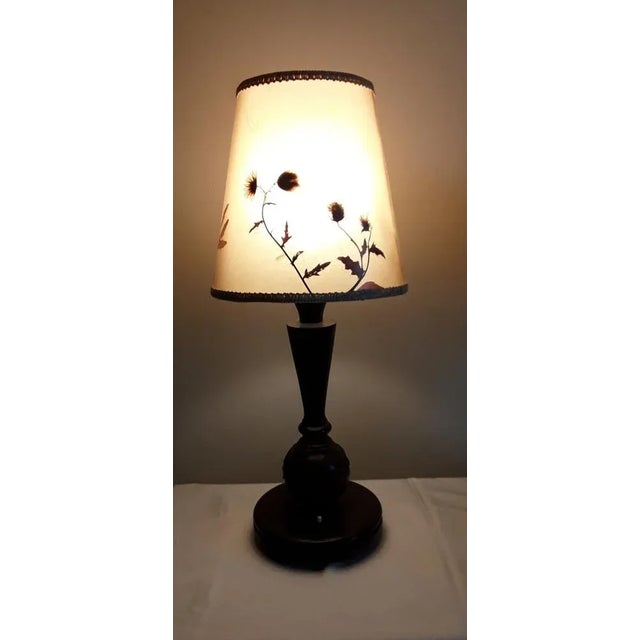 1930s Vintage German Art Deco Table Lamp in Oak, 1930s For Sale - Image 5 of 7