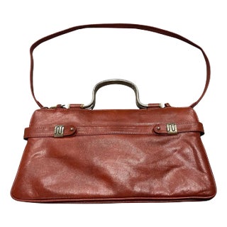 1970s Red Leather and Silvered Metal Italian Shoulder Bag For Sale