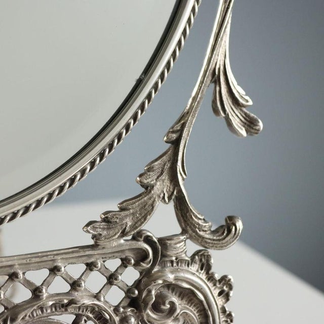 Silver Table Mirror in Silver Metal For Sale - Image 8 of 12