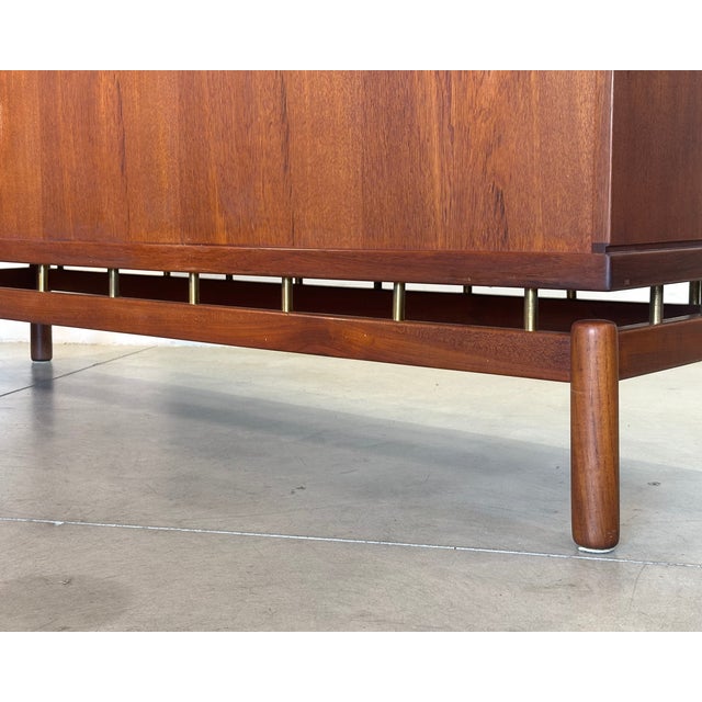 Teak Sideboard by Ilmari Tapiovaara for Permanente Mobili Cantù, 1950s For Sale - Image 6 of 18