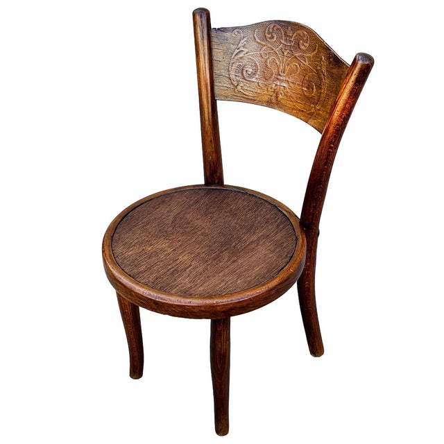 Victorian Early 20th Century Vienna Secession Sculpted Oak Side Chair W/ Carved Backrest, Attributed to Jacob & Josef Kohn For Sale - Image 3 of 6