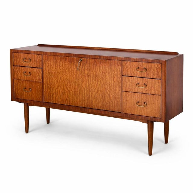 Mid-Century Rosewood and Teak Sideboard from Greaves & Thomas For Sale - Image 12 of 12
