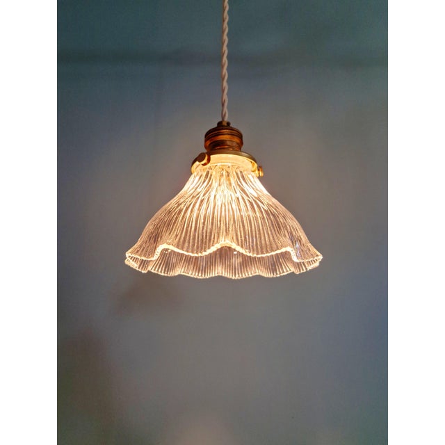 1920s Art Deco Pendant Light in Transparent Grooved Glass from Holophane, 1920s For Sale - Image 5 of 12