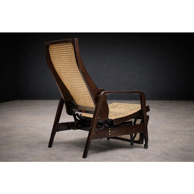 Designed in the 1940s by Walter Gerdau, this reclining sun chaise lounge was originally conceived for transatlantic...