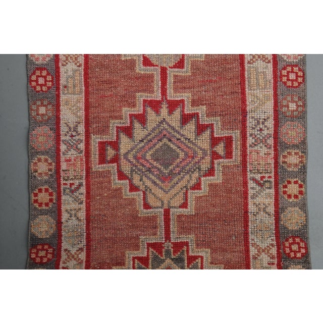 Textile 1970s Vintage Turkish Oushak Handmade Wool Cotton Pink Runner Rug For Sale - Image 7 of 11
