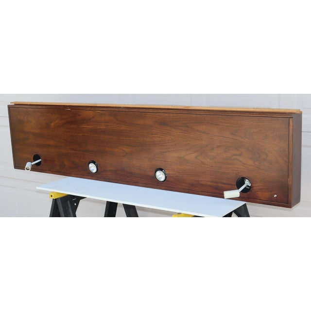1970s King Size Henredon Bridge/Headboard Piece Overhung Between 2 Armoires For Sale In Tampa - Image 6 of 6