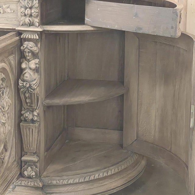 Greige 19th Century French Renaissance Revival Hunt Buffet For Sale - Image 8 of 18