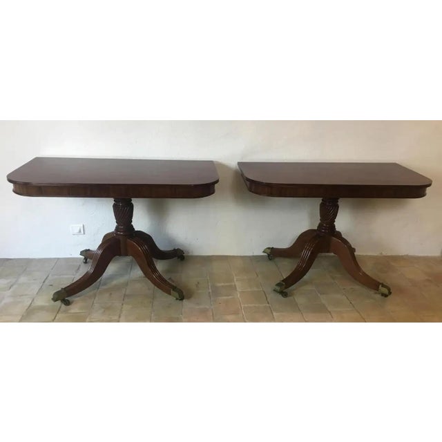 19th Century English Mahogany Double Pedestal Extending Dining Table For Sale In Miami - Image 6 of 11