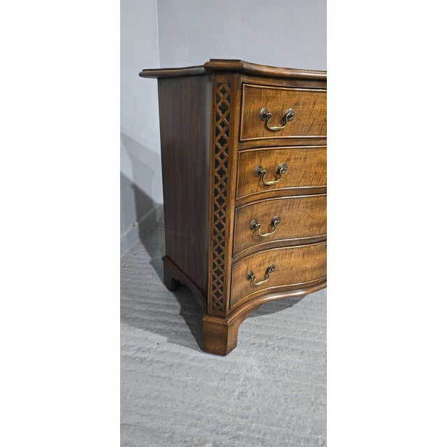 Small Serpentine Chest of Drawers, 1910 For Sale - Image 3 of 9