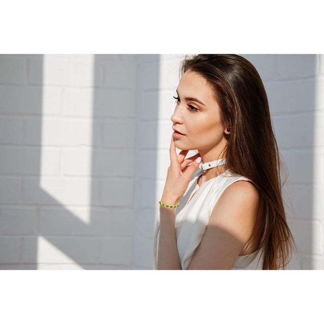 18 Carat Emerald Cut Emerald and Diamond Tennis Bracelet 14 Karat Yellow Gold For Sale - Image 14 of 18