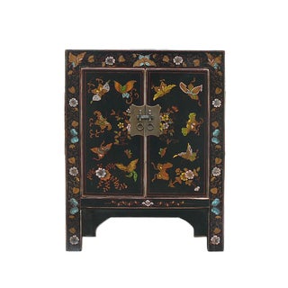 Chinese Black Lacuqer Color Butterflies Side Table For Sale