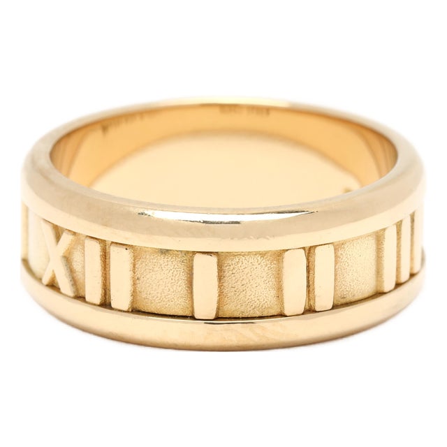 1990s Tiffany & Co 1995 Band Ring, 18k Yellow Gold, Ring Size 6, Atlas Collection For Sale