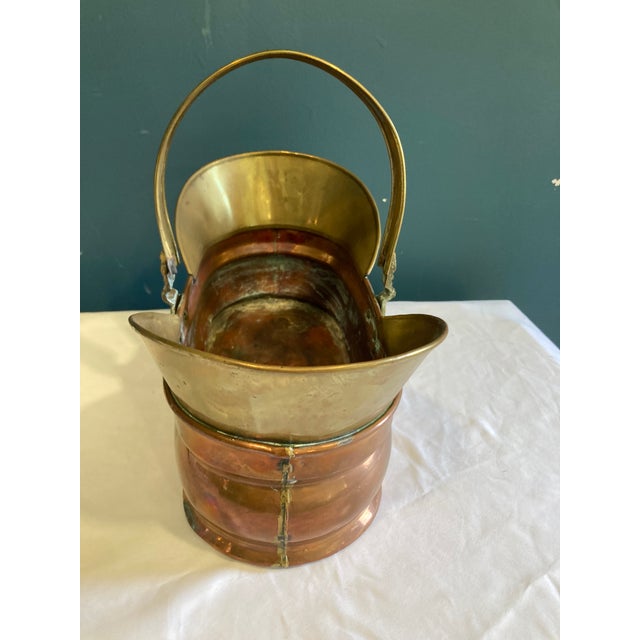 Traditional Mid 20th Century Vintage Brass & Copper Basket With Handle For Sale - Image 3 of 8