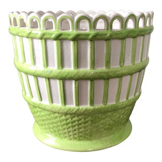 Mottahedeh Green White Italian Pottery Basketweave Cachepot For Sale
