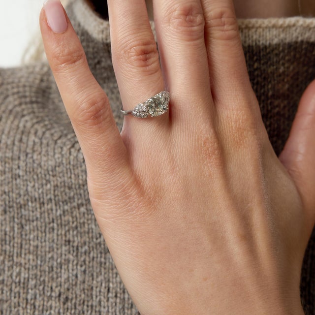 1930s 1930s Art Deco Gia 1.75 Carat Old Mine Cut Diamond Platinum Engagement Ring, Size 5.75 For Sale - Image 5 of 7