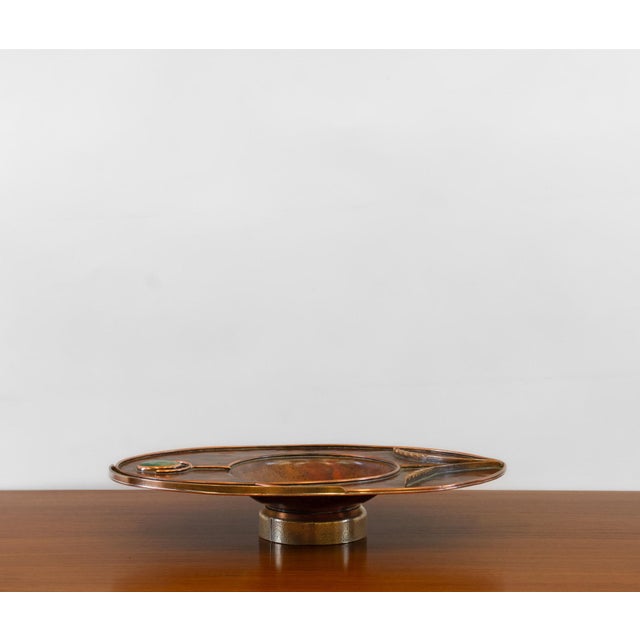 Sussex Guild Copper Stylized Dish Inset with a Stone Cabochon by Sam Fanaroff, 1990s For Sale - Image 4 of 15