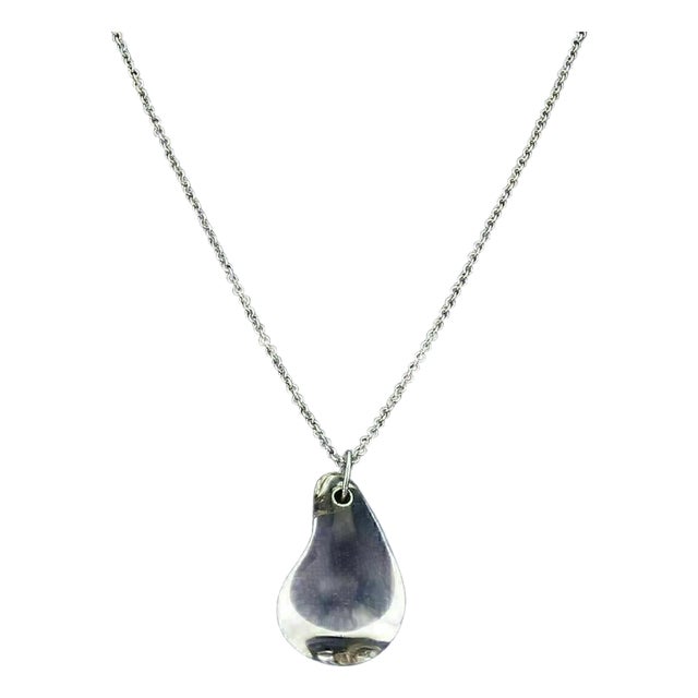 Mid 20th Century Tiffany & Co. Peretti Platinum Rock Crystal Tear Drop Pendant Necklace For Sale
