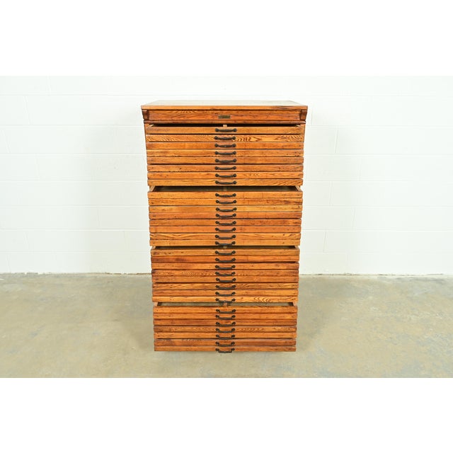 Early 20th Century Antique Arts & Crafts Oak 31-Drawer Architect's Blueprint Flat File Cabinet by Hamilton, Circa 1900 For Sale - Image 5 of 17