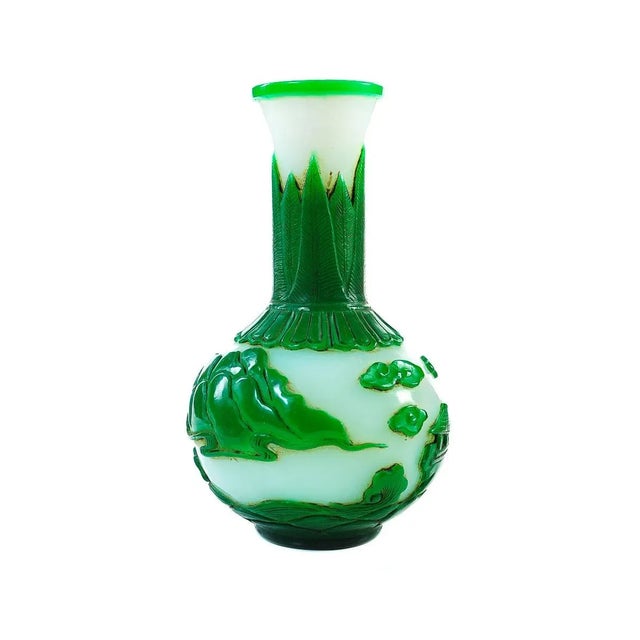 Chinese antique 9" green and white Pecking glass vase in excellent condition. Please check the pictures by clicking on the...
