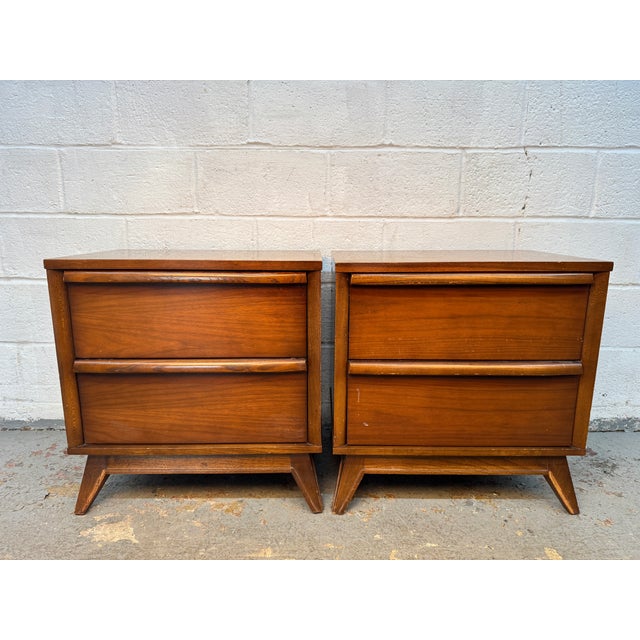 Mid-Century Modern Mid-Century "Distinction" Walnut Night-Stands by Unagusta, Pair For Sale - Image 3 of 17