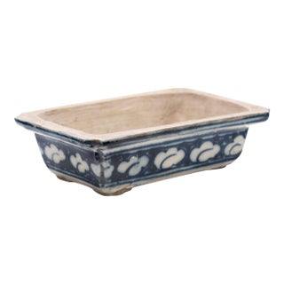 Antique Chinese Blue & White Bulb Pot, 19th Century For Sale