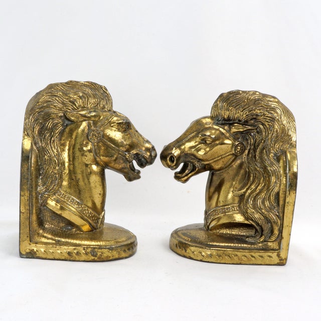 Traditional Pair of Mid Century Goldtone Stallion Horsehead Bookends BMPro For Sale - Image 3 of 10