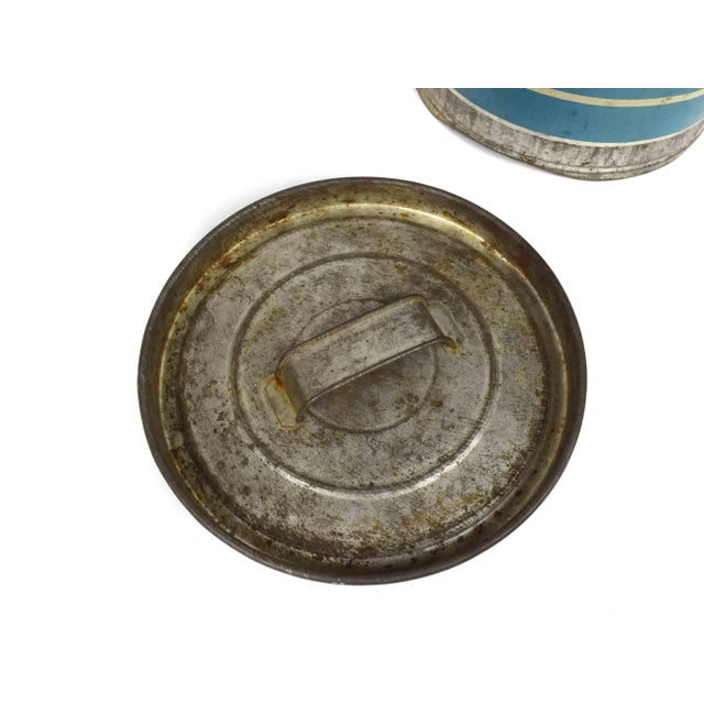 Early 1900's Large Bluhill Brand Coffee Martin Bros. Co Coffee Tin Usa For Sale - Image 9 of 12