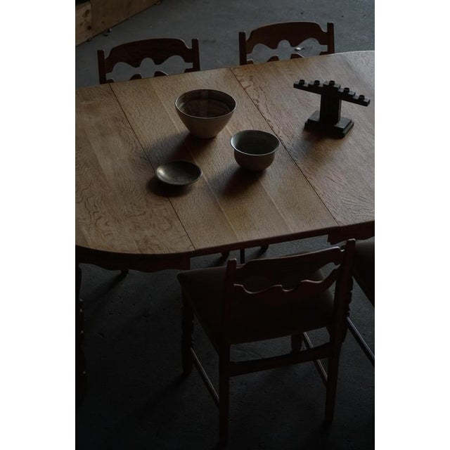 Mid-Century Danish Round Dining Table in Oak with Extensions, 1960s For Sale - Image 17 of 18