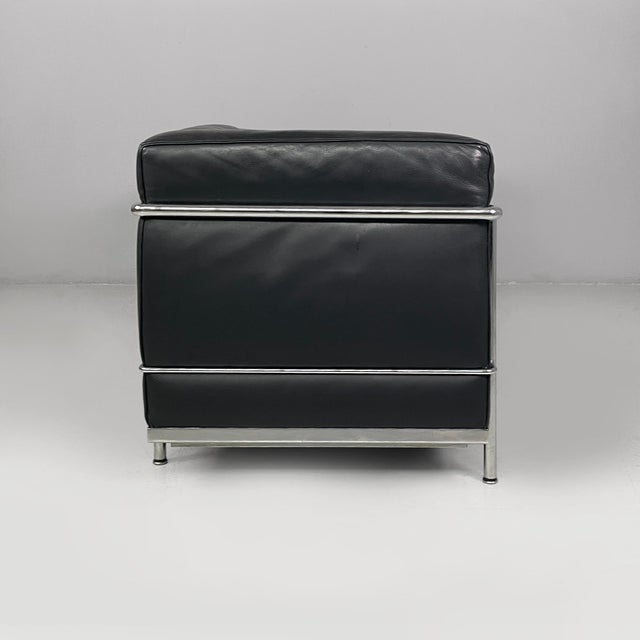 Italian Modern LC2 Sofa in Black Leather by Le Corbusier, Jeanneret and Perriand for Cassina, 1980s For Sale - Image 3 of 18