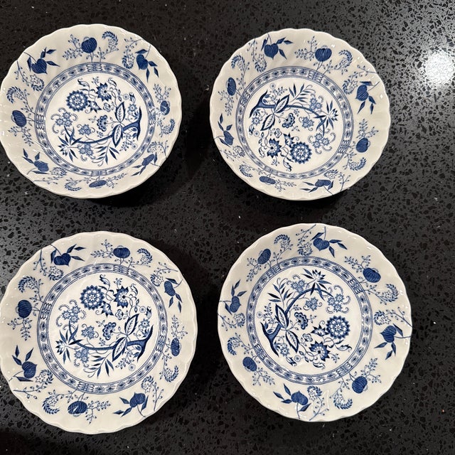 4 pre owned in excellent Condition. Blue Nordic dessert Minnie bowls. Please look at photos . For more info please ask....