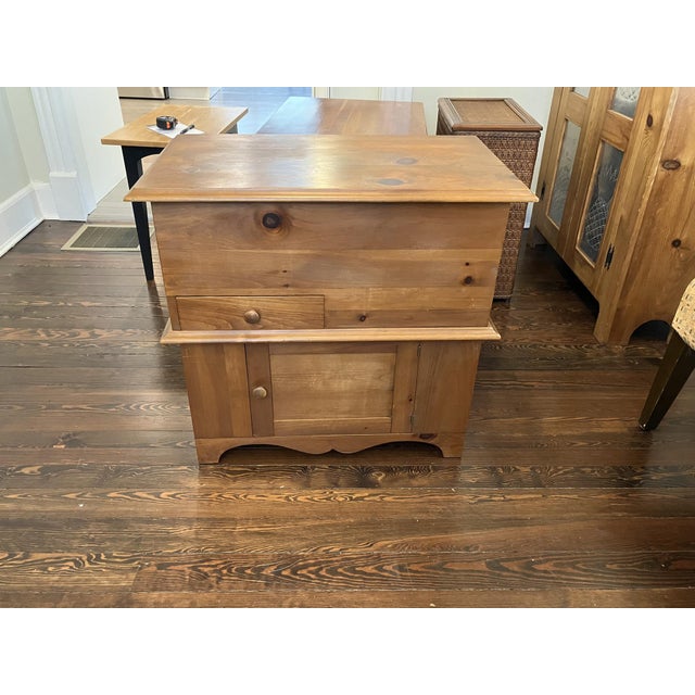 Late 20th Century Rustic Pine Wood Dry Sink Cabinet / Blanket Chest – Country Primitive Storage For Sale In New York - Image 6 of 12