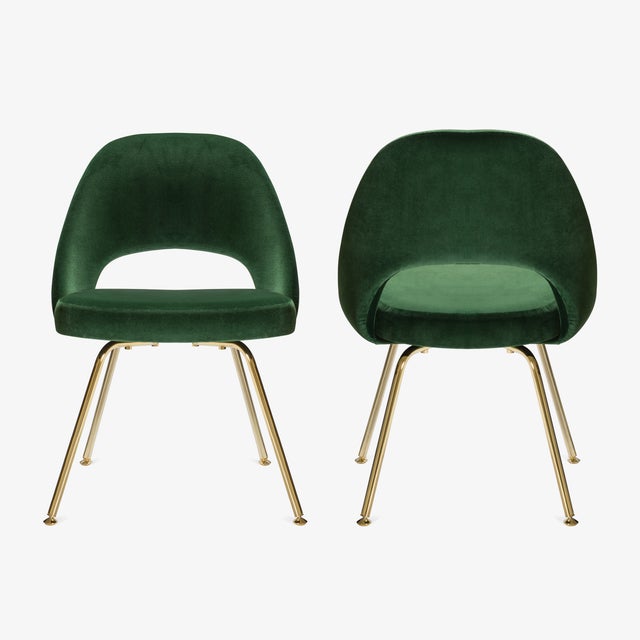Knoll Original Saarinen Executive Armless Chairs in Emerald Velvet, Custom Gold Edition - Set of 6 For Sale - Image 4 of 10