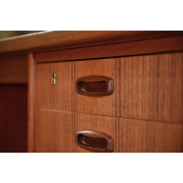 Scandinavian Teak Desk from Samcom, Denmark, 1960s For Sale - Image 4 of 16