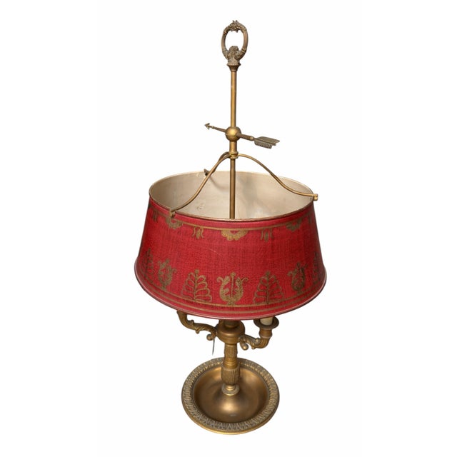 Regency Style French Bouillette Red Tools & Brass Table Lamp For Sale - Image 4 of 4