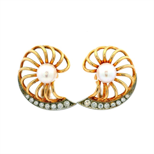 Gold 1950s American Two-Tone Gold Pearl and Diamond Fan Ear Clips, Pair For Sale - Image 8 of 11