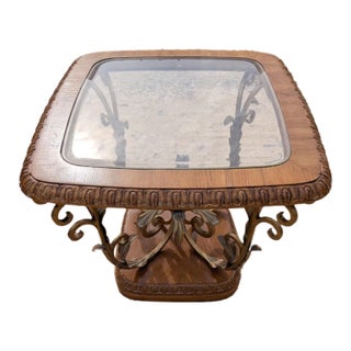 1980s Bernhardt Side/End Table With Glass Top. For Sale