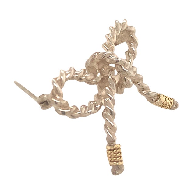 Traditional 1990s Tiffany & Co Estate Twisted Rope Bow Brooch Pin Silver + 14k Gold 5.8 Grams For Sale - Image 3 of 11
