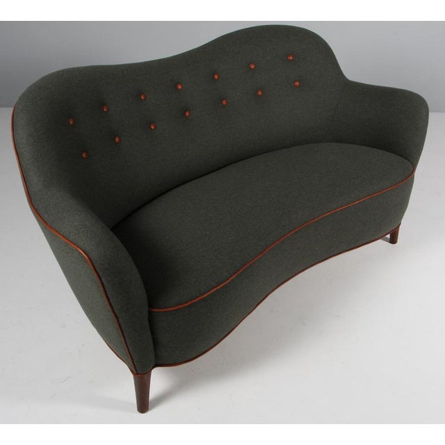 Scandinavian Model 185 Curved Sofa or Loveseat from Slagelse, Denmark, 1950s For Sale - Image 3 of 9