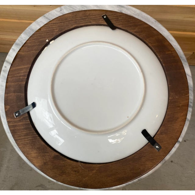 1980s Hand-Painted Green Flower Plate Framed in Solid Wood For Sale - Image 6 of 7