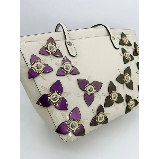 Henri Bendel Cream West 57th Floral Applique Tote For Sale - Image 11 of 11