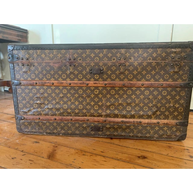 Early 20th Century Antique Louis Vuitton Monogram Canvas Steamer Trunk (Circa 1900) For Sale - Image 5 of 18