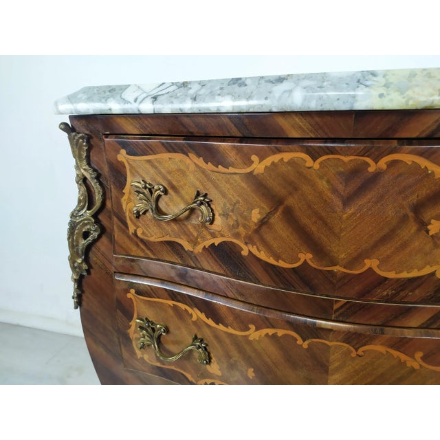 Louis XV Curved Chest of Drawers For Sale - Image 13 of 18