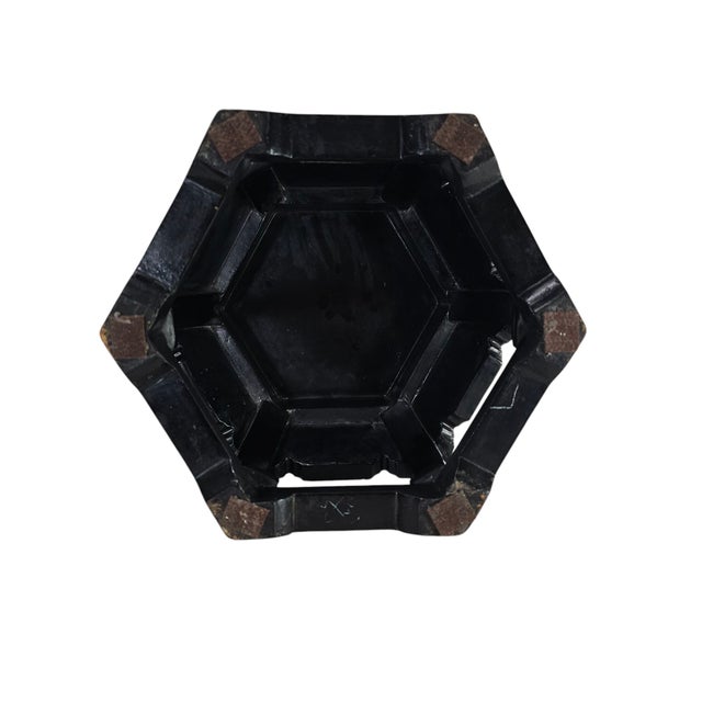 Wood Mid-Century Chinese Lacquered Hexagon Side Table – 18” Floral Inlay Accent For Sale - Image 7 of 11