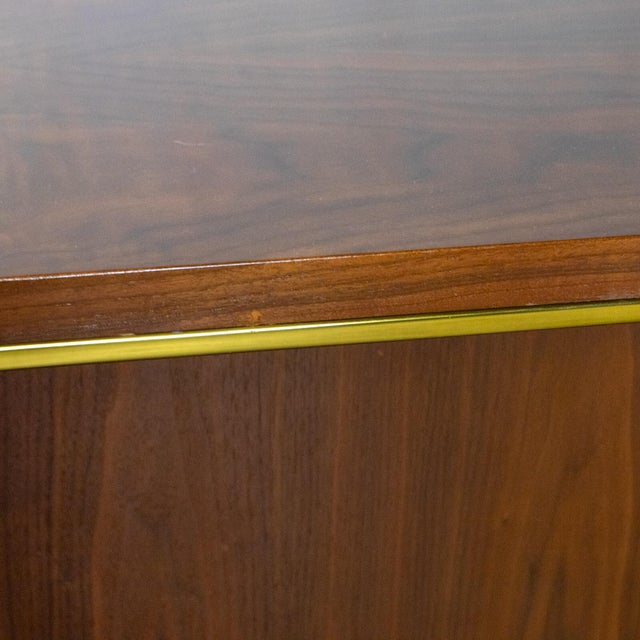 Mid to Late 20th Century MCM to Modern Walnut Executive Desk by Commonwealth Contract Furnishings For Sale - Image 14 of 18