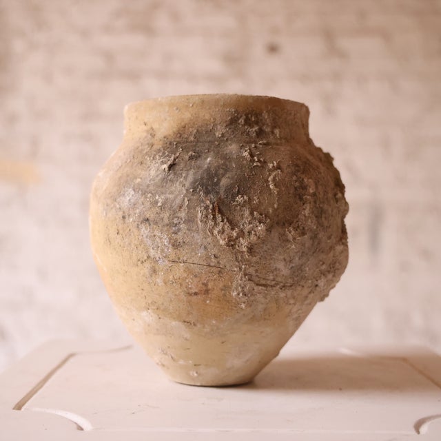 French 20th Century Spanish Terracotta Amphora For Sale - Image 3 of 3