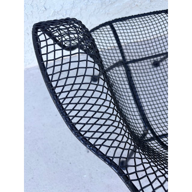 1950s Set of 2 Russell Woodard "Sculptura" Black Iron Mesh Dining Armchairs, Attributed For Sale In Tampa - Image 6 of 7