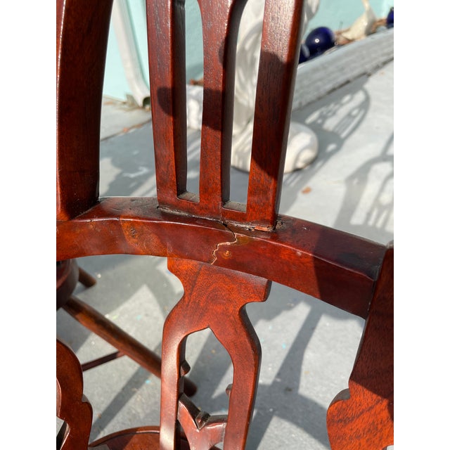 Theodore & Alexander Set of 4 Carved Wood Dining Chairs – Original Condition For Sale In Miami - Image 6 of 10